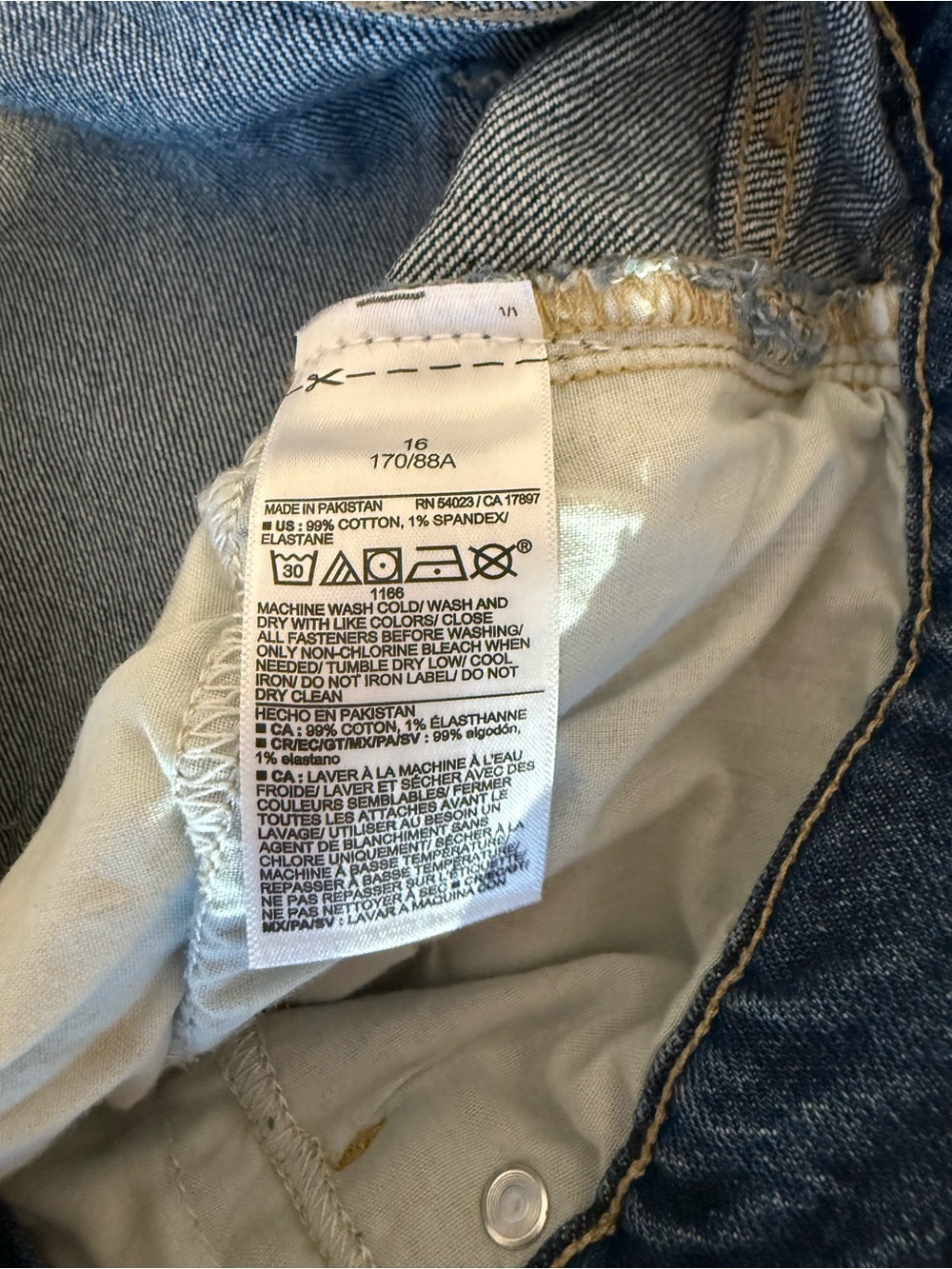NWT Old Navy Mid-Rise Loose Boot-Cut Jeans Women’s 16 Color Kyle - Picture 11 of 12